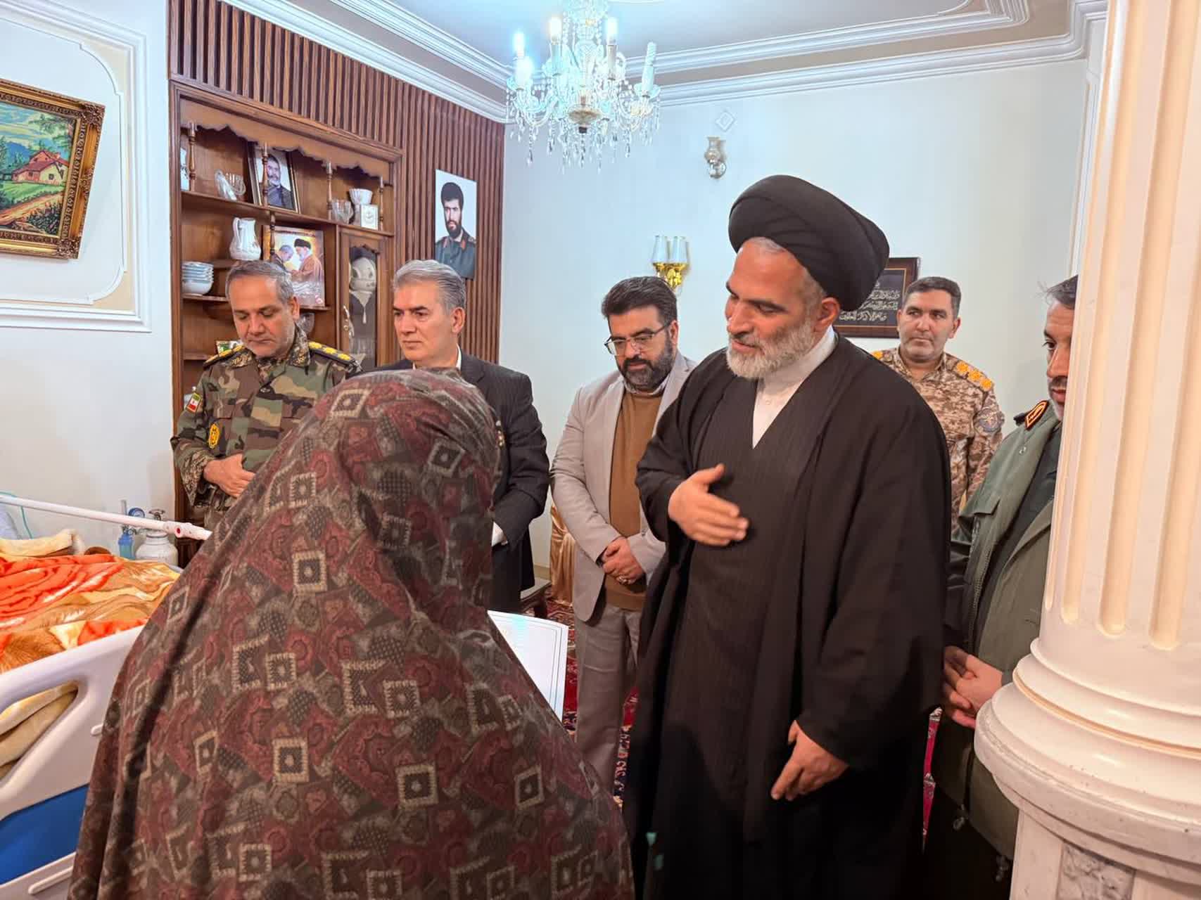 🌷دیدار فرماندار،امام جمعه و اعضا شورای تامین شهرستان سلماس با خانواده شهید مهدیزاده