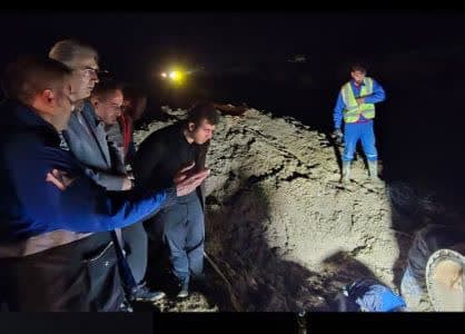 🔺️حضور فرماندار شهرستان در محل ترکیدگی لوله اصلی آب شرب شهری
