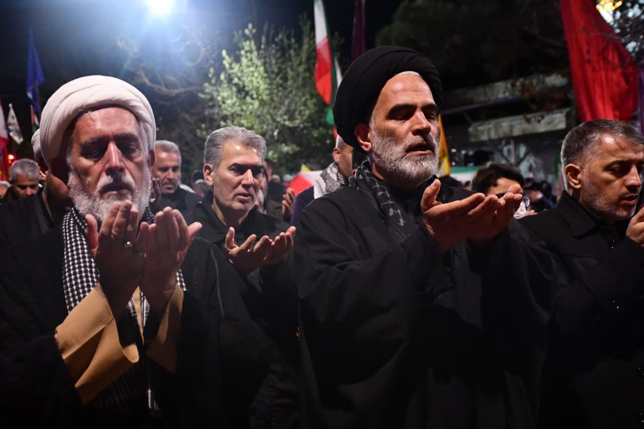 برگزاری نماز استغاثه به امام زمان در سلماس