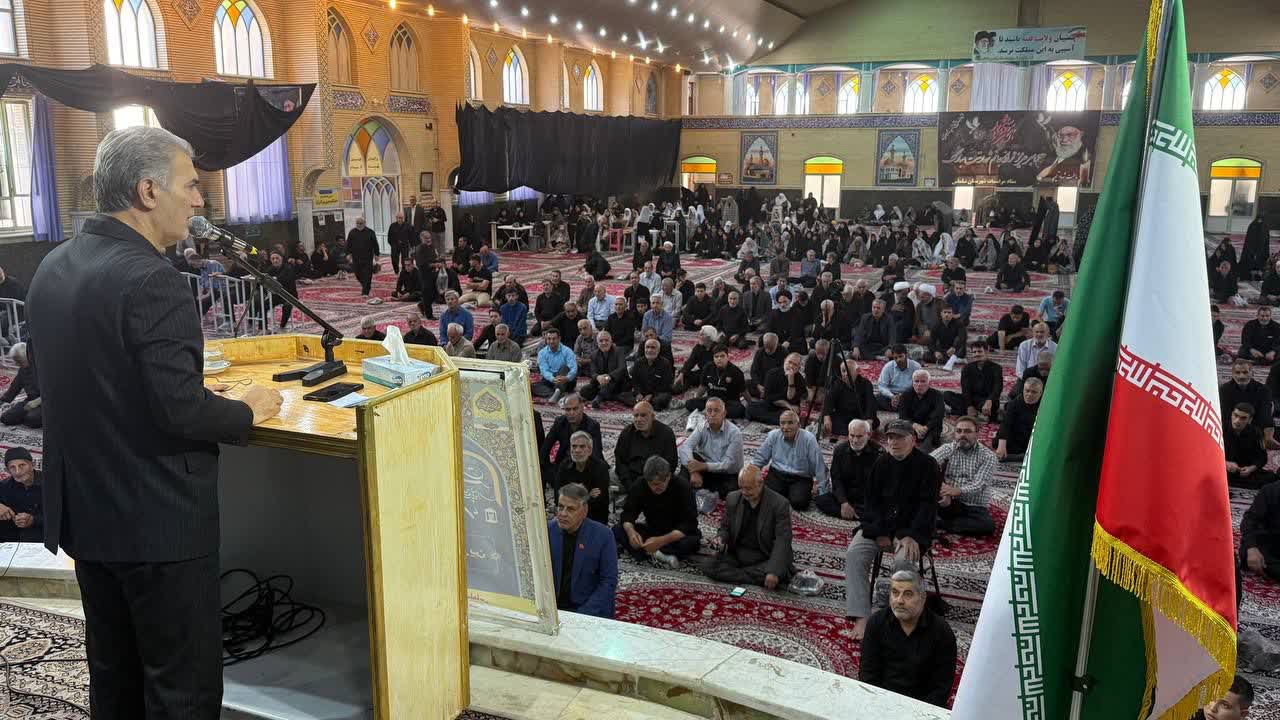 سخنرانی فرماندار شهرستان سلماس پیش از خطبههای نماز جمعه در مصلای امام خمینی(ره)