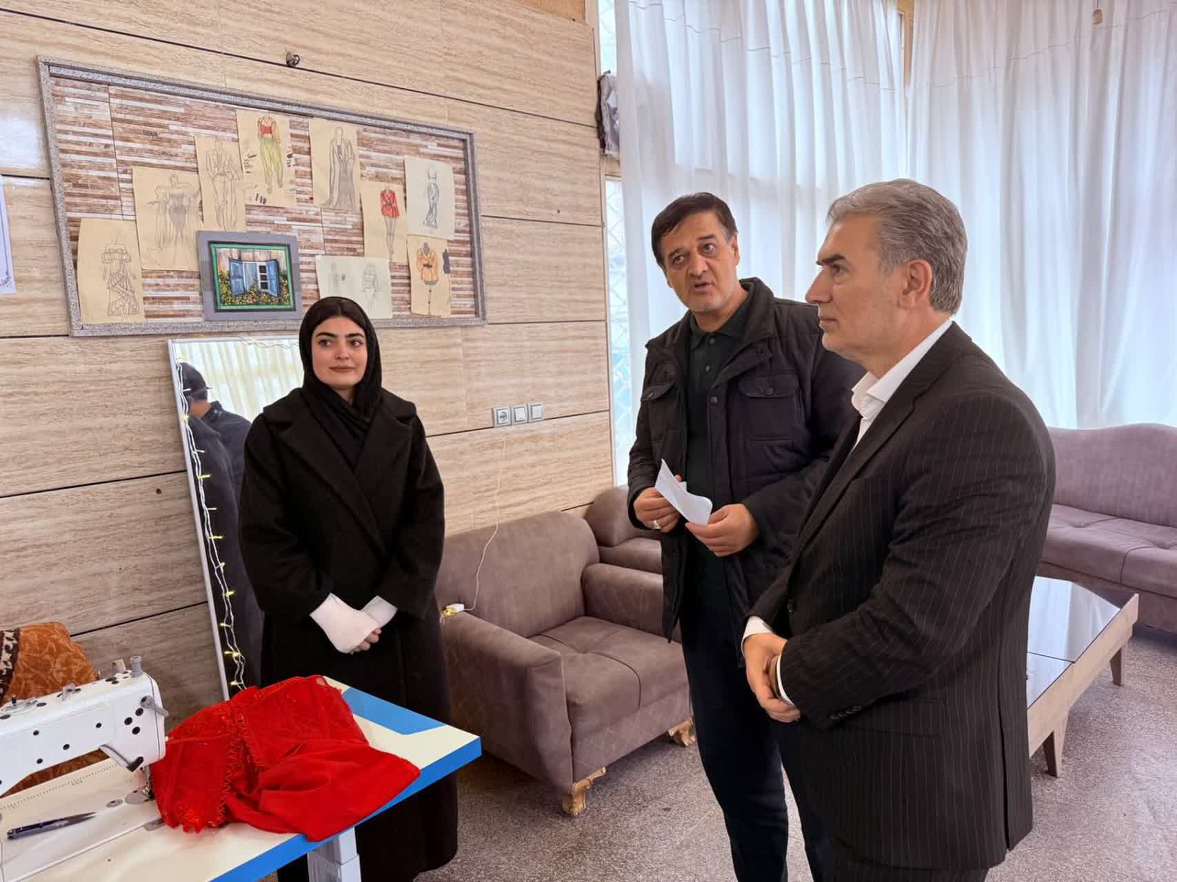 🔻بازدید فرماندار سلماس از طرحهای خودکفایی کمیته امداد امام خمینی(ره)