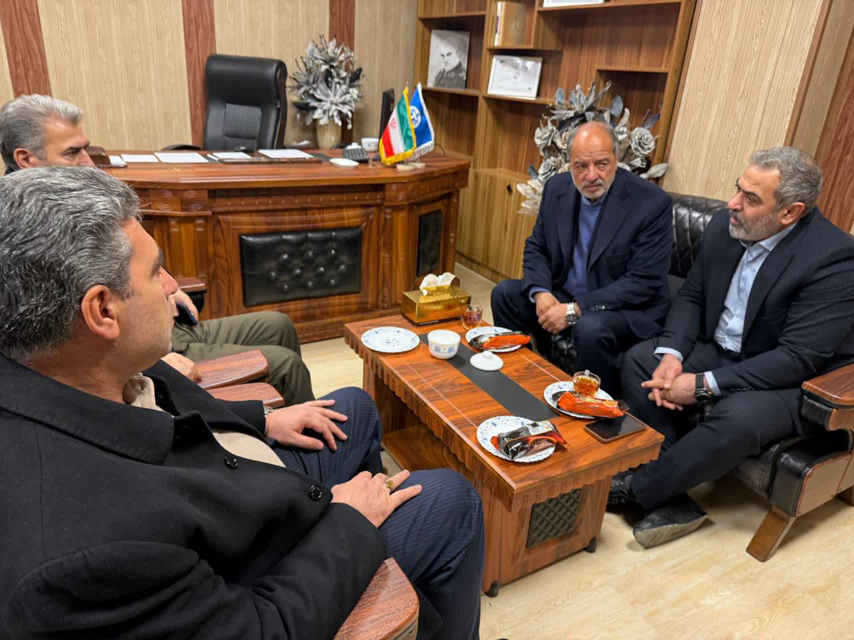 🇮🇷چهل و هفتمین فجر پیروزی🇮🇷  بازدید فرماندار و نماینده مردم سلماس در مجلس شورای اسلامی از بیمارستان خاتم‌الانبیا(ص)