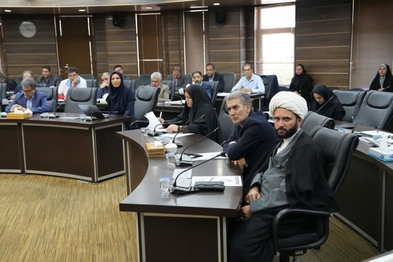 حضور دکتر علایی فرماندار سلماس و اسماعیل پور رییس اداره ورزش و جوانان شهرستان سلماس در جلسه شورای عالی ورزش استان آذربایجان غربی / اردیبهشت 14٠4