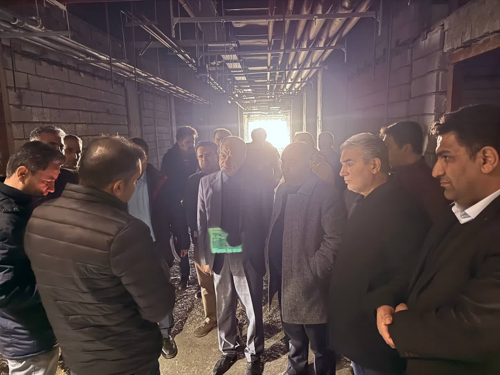 در جریان بازدید معاون وزیر راه و شهرسازی و رئیس سازمان مجری طرحهای ملی، فرماندار شهرستان سلماس، نماینده مردم شریف سلماس در مجلس شورای اسلامی، دادستان و جمعی از رؤسای ادارات، روند اجرای پروژه در حال ا