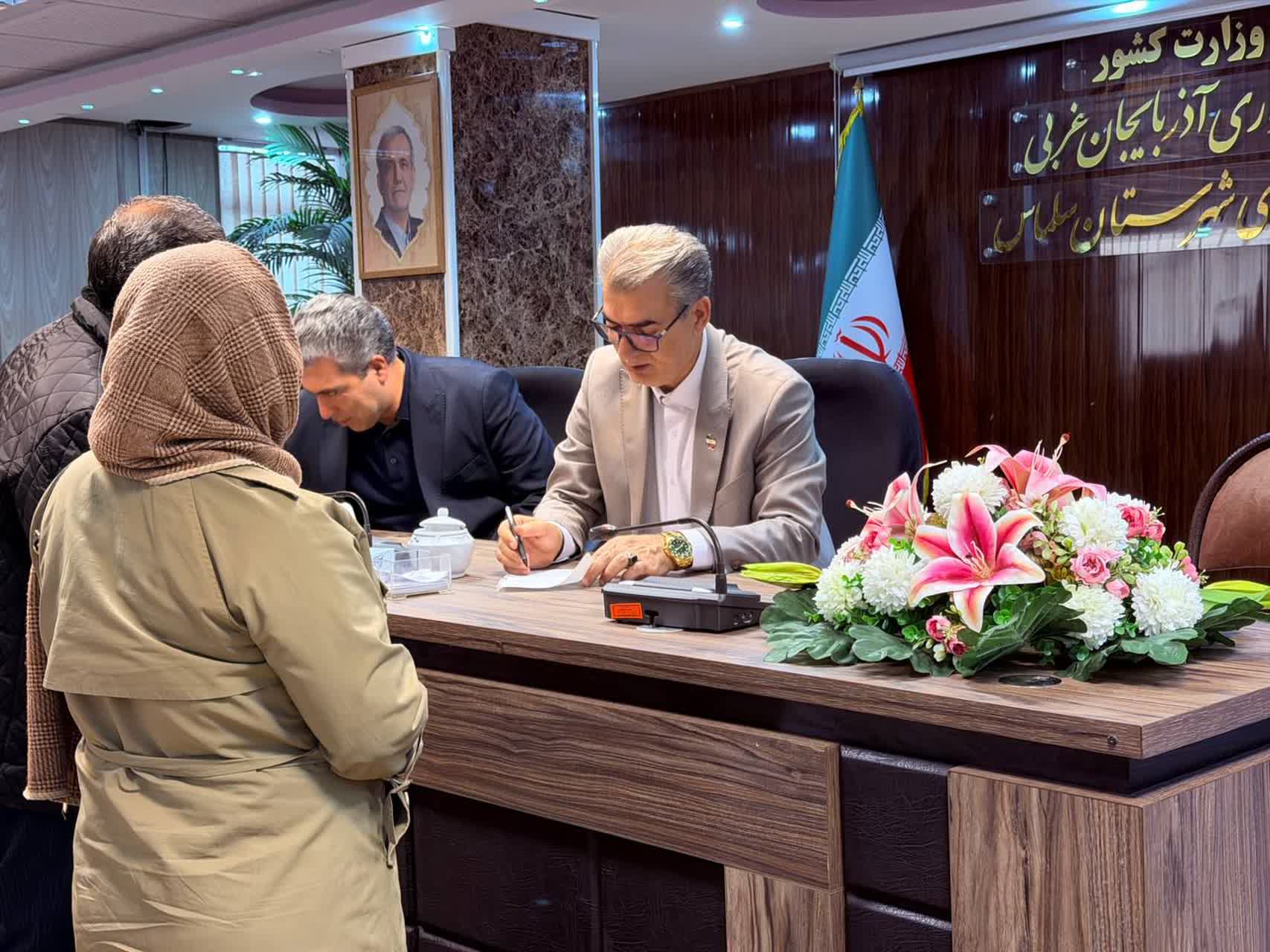 🇮🇷چهل و هفتمین فجر پیروزی🇮🇷  برگزاری ملاقات مردمی فرماندار سلماس و رؤسای ادارات شهرستان در ایام دهه فجر