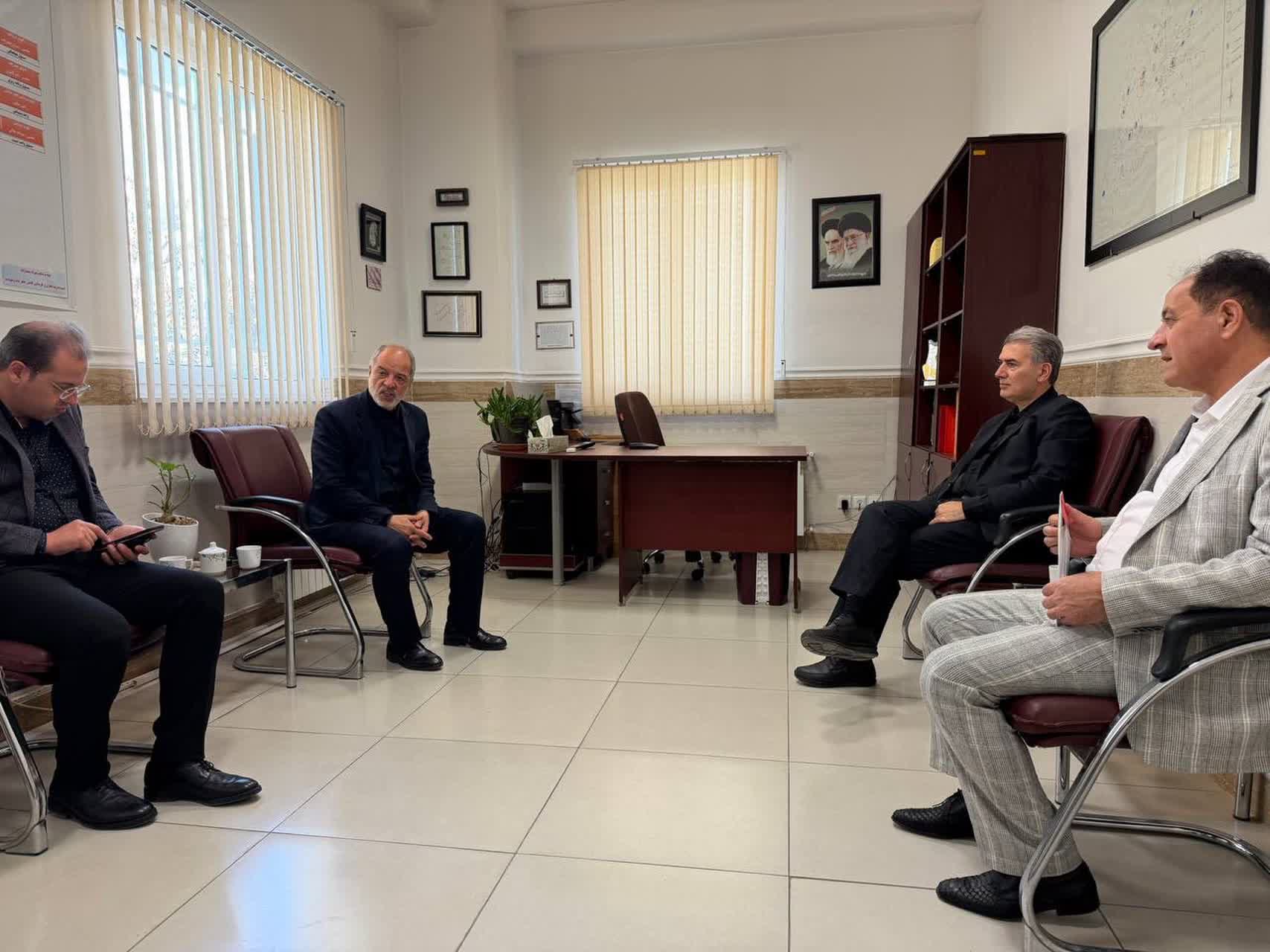 دیدار نماینده مردم سلماس با فرماندار شهرستان