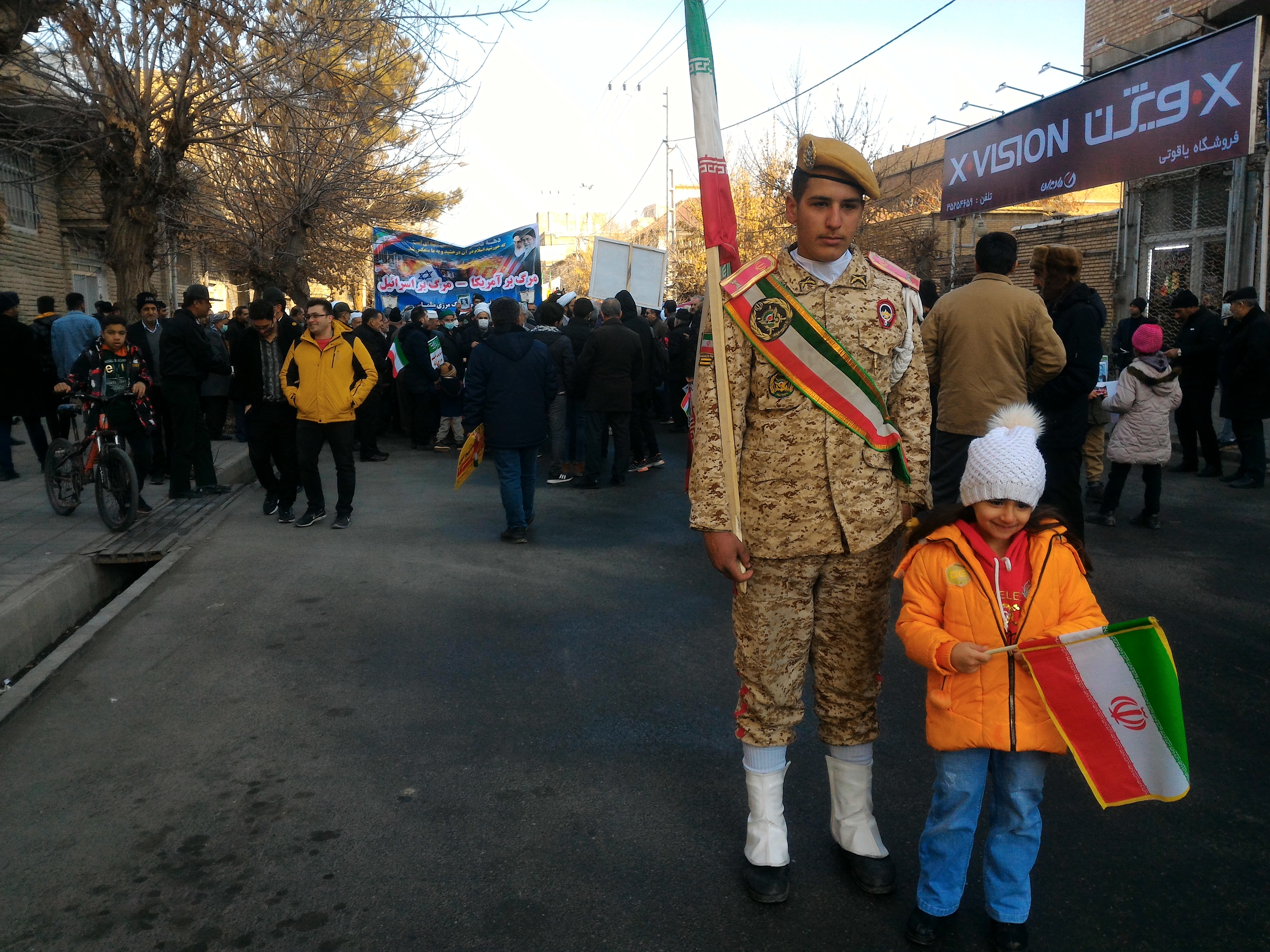 حضور پرشور و باشکوه مردم شریف شهرستان سلماس در راهپیمایی یوم الله 22 بهمن 1401