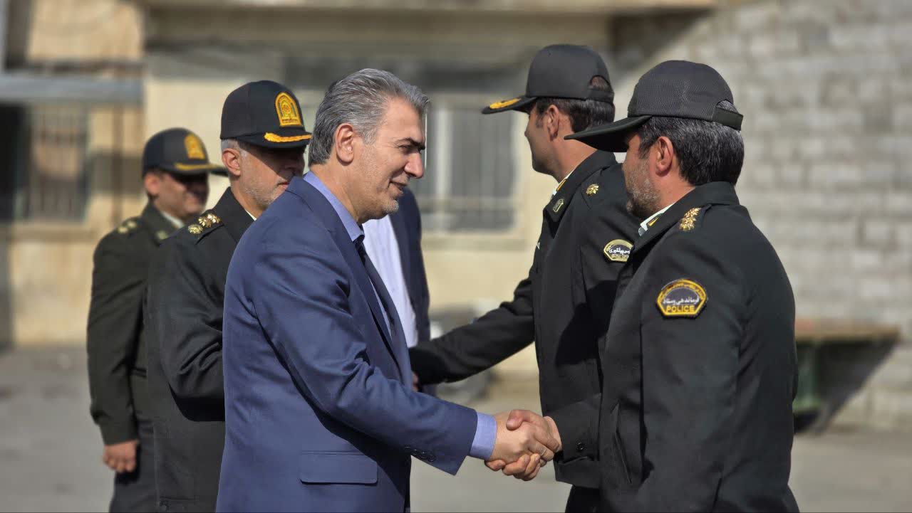 ⭕️ علی علائی فرماندار شهرستان سلماس امروز شنبه 17 آبان از محوطه کلانتری 12 سلماس بازدید کرد و در جریان وضعیت خدماتی این مجموعه قرار گرفت.