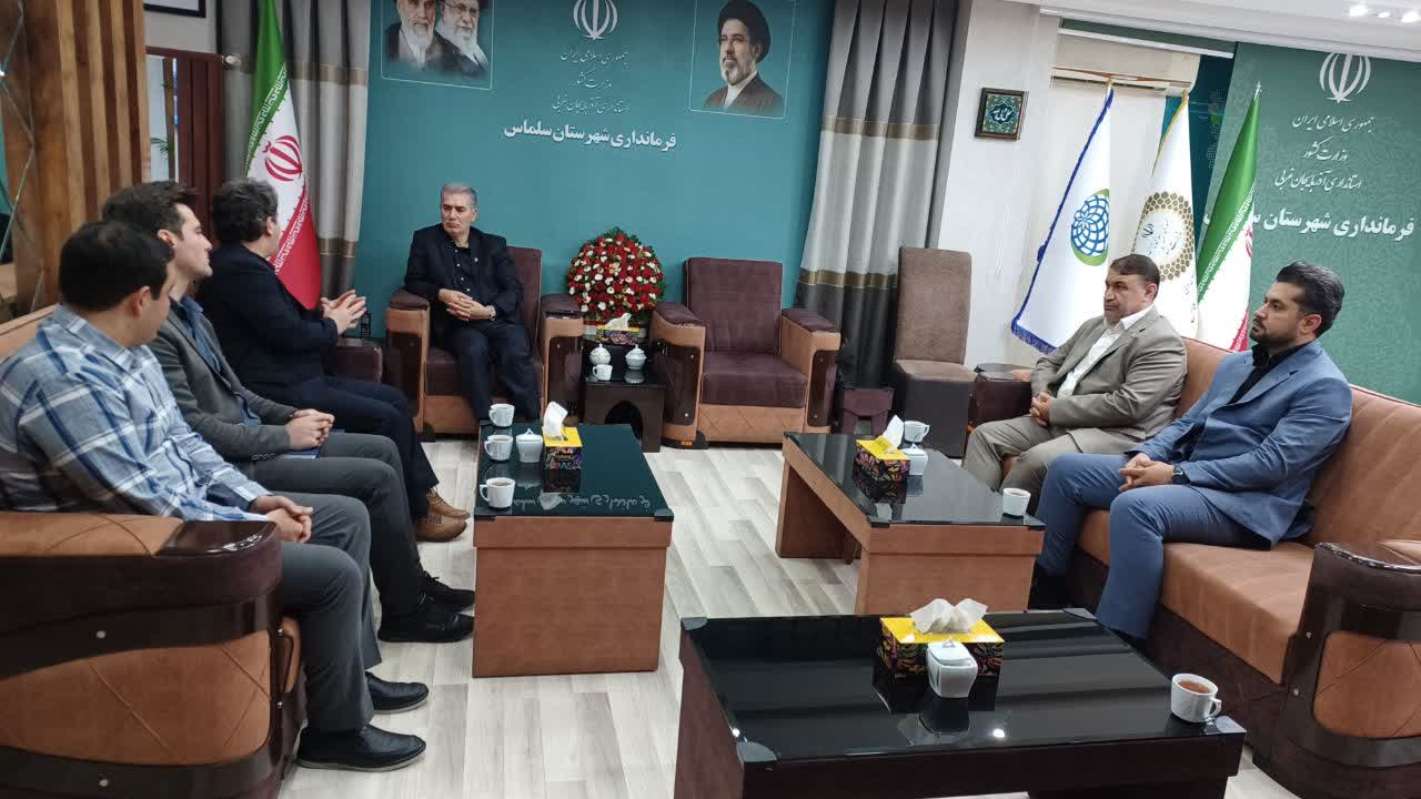 دیدار هیئت تکواندو سلماس با فرماندار شهرستان