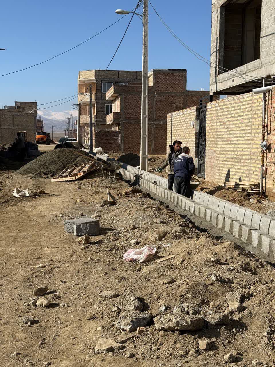 🔰 بازدید فرماندار سلماس به همراه نماینده مردم شریف سلماس در مجلس شورای اسلامی از کوی معلم مغانجوق انجام شد