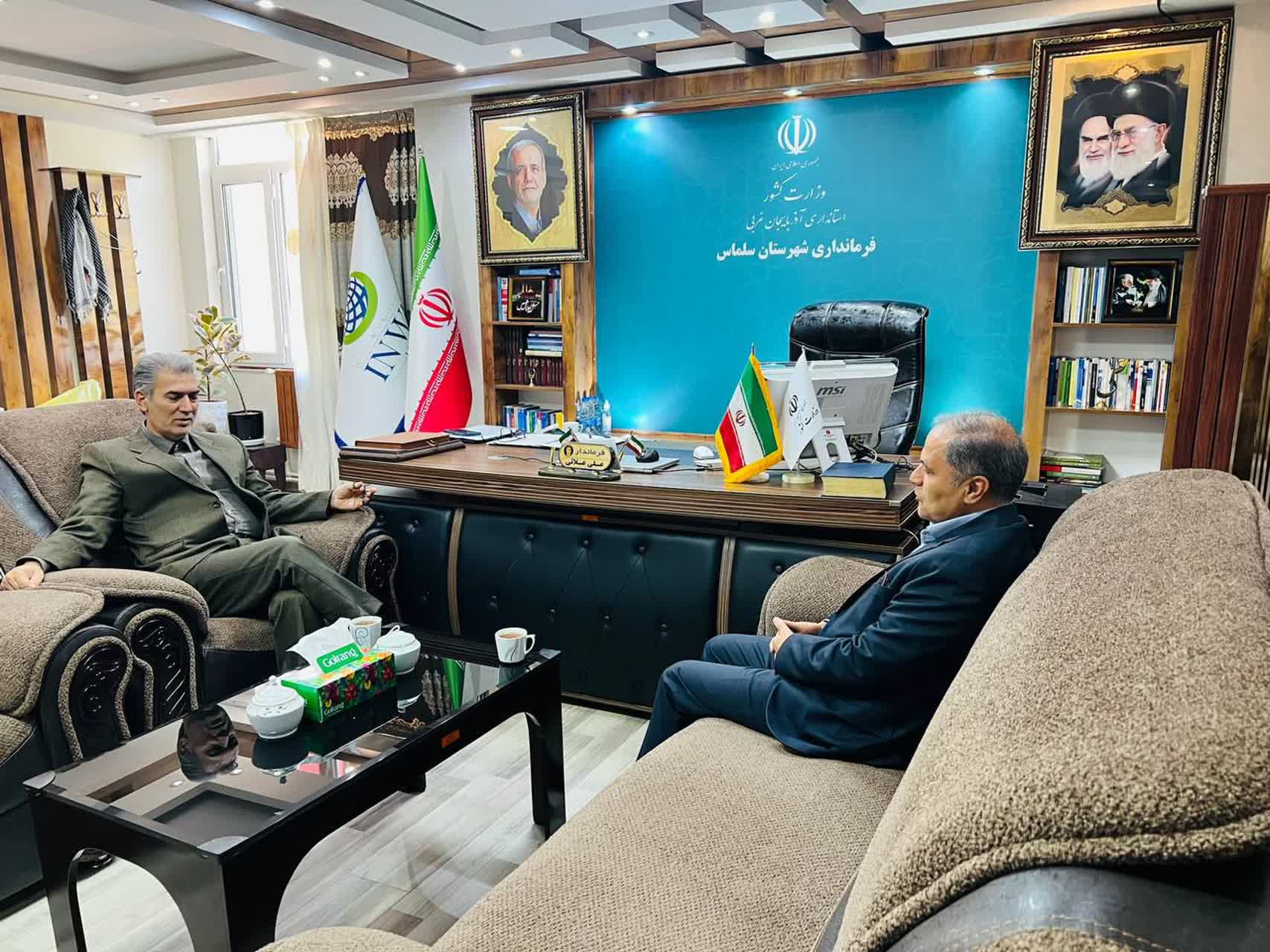 تأکید بر رفع مشکلات کارگری در دیدار مدیر روابط کار استان با فرماندار سلماس