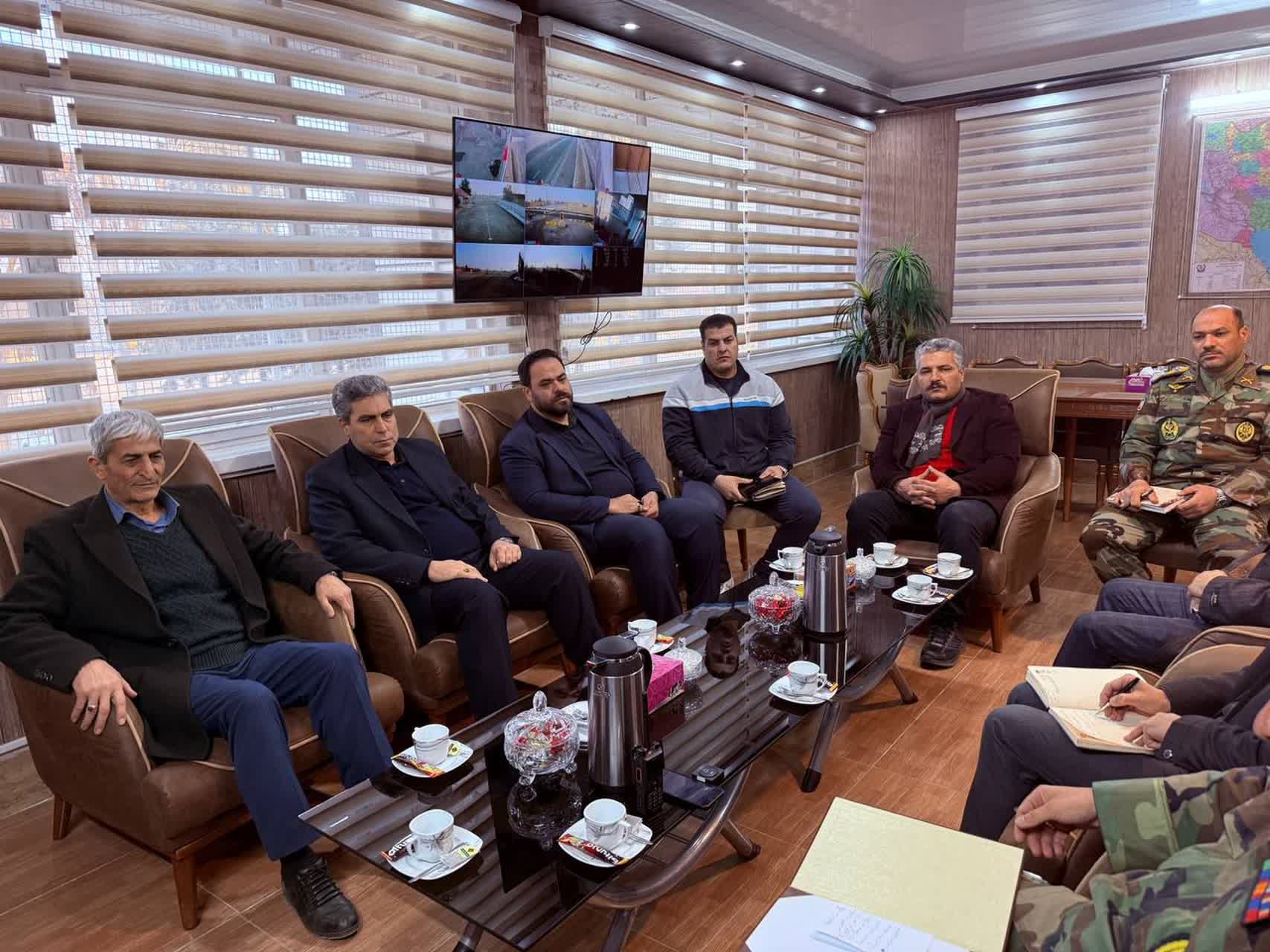 جلسه هماهنگی میزبانی مسابقات زورخانه‌ای نیروی زمینی ارتش جمهوری اسلامی ایران با حضور فرماندار شهرستان سلماس، شهردار، رئیس شورای اسلامی شهر و رئیس اداره ورزش و جوانان شهرستان برگزار شد.