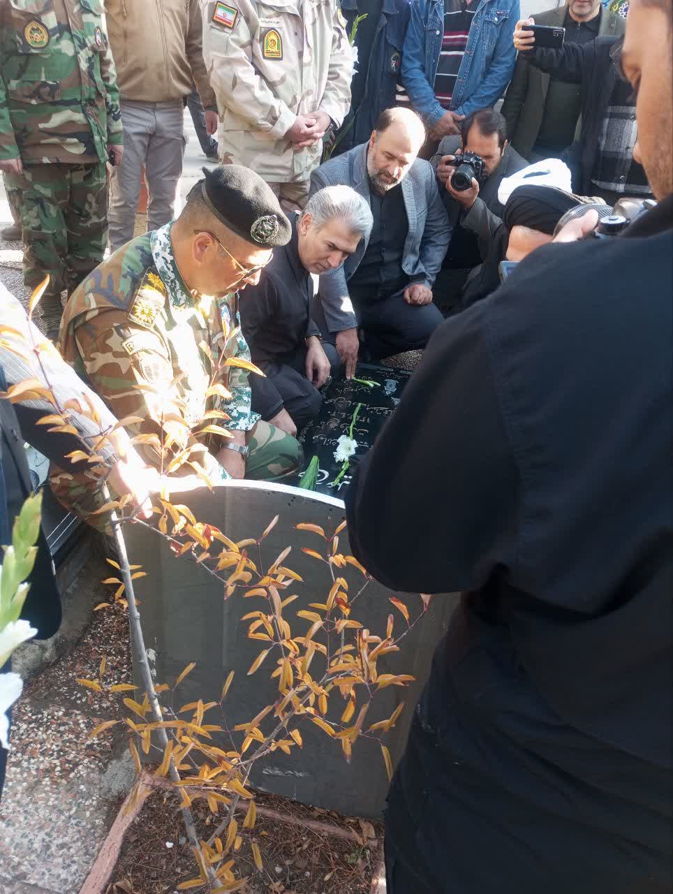 🌷عطر احترام در مزار شهدا؛ تجدید پیمان مردم و مسئولان با آرمانهای شهدا