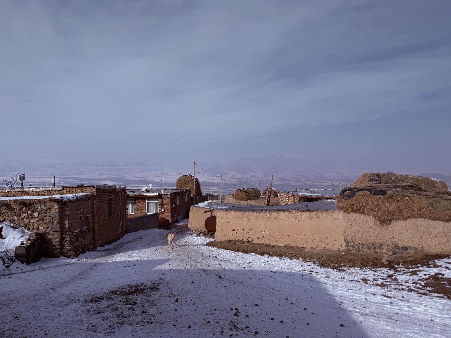 فرماندار سلماس در بازدید از روستای میرآباد