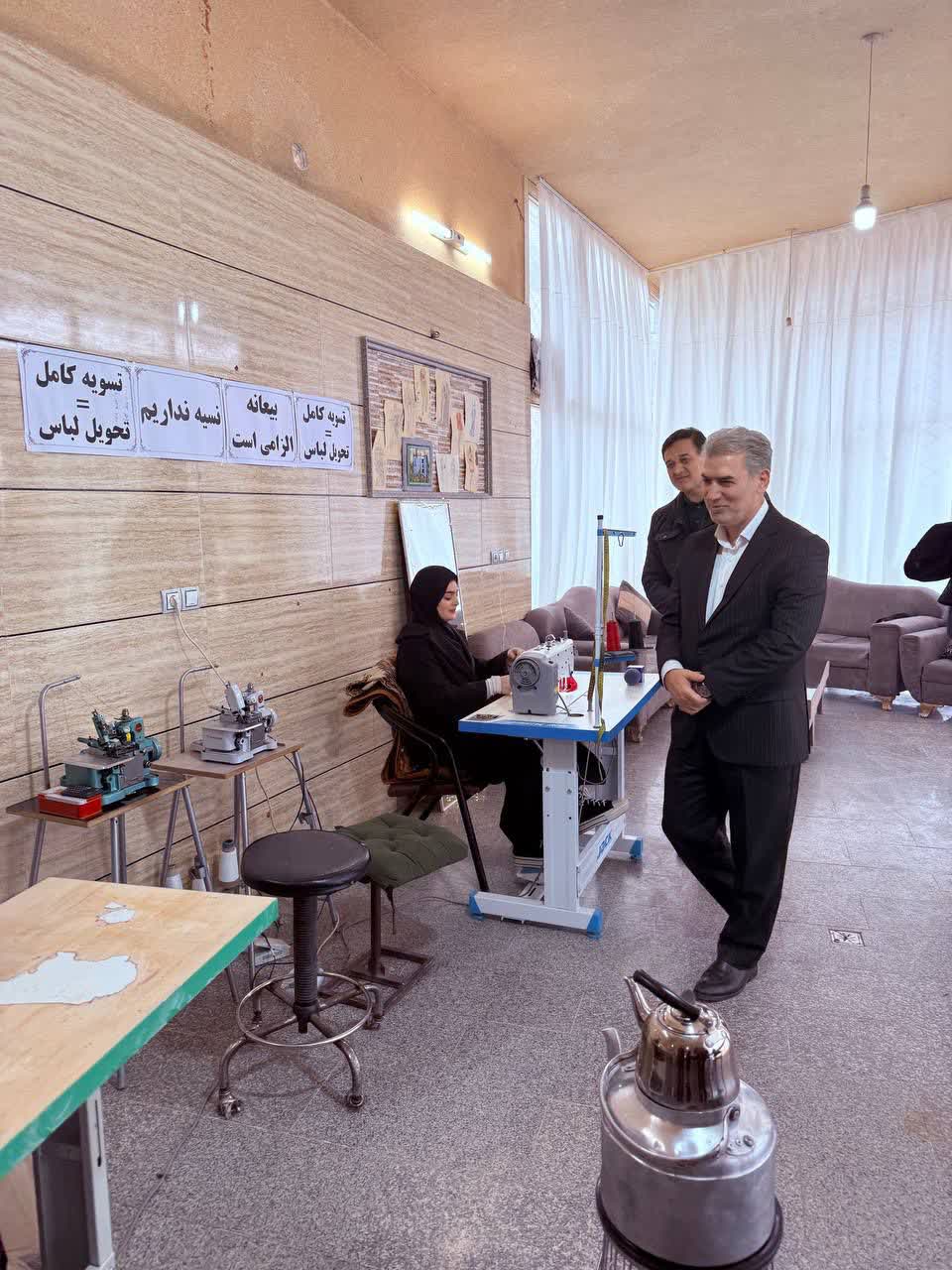 🔻بازدید فرماندار سلماس از طرحهای خودکفایی کمیته امداد امام خمینی(ره)