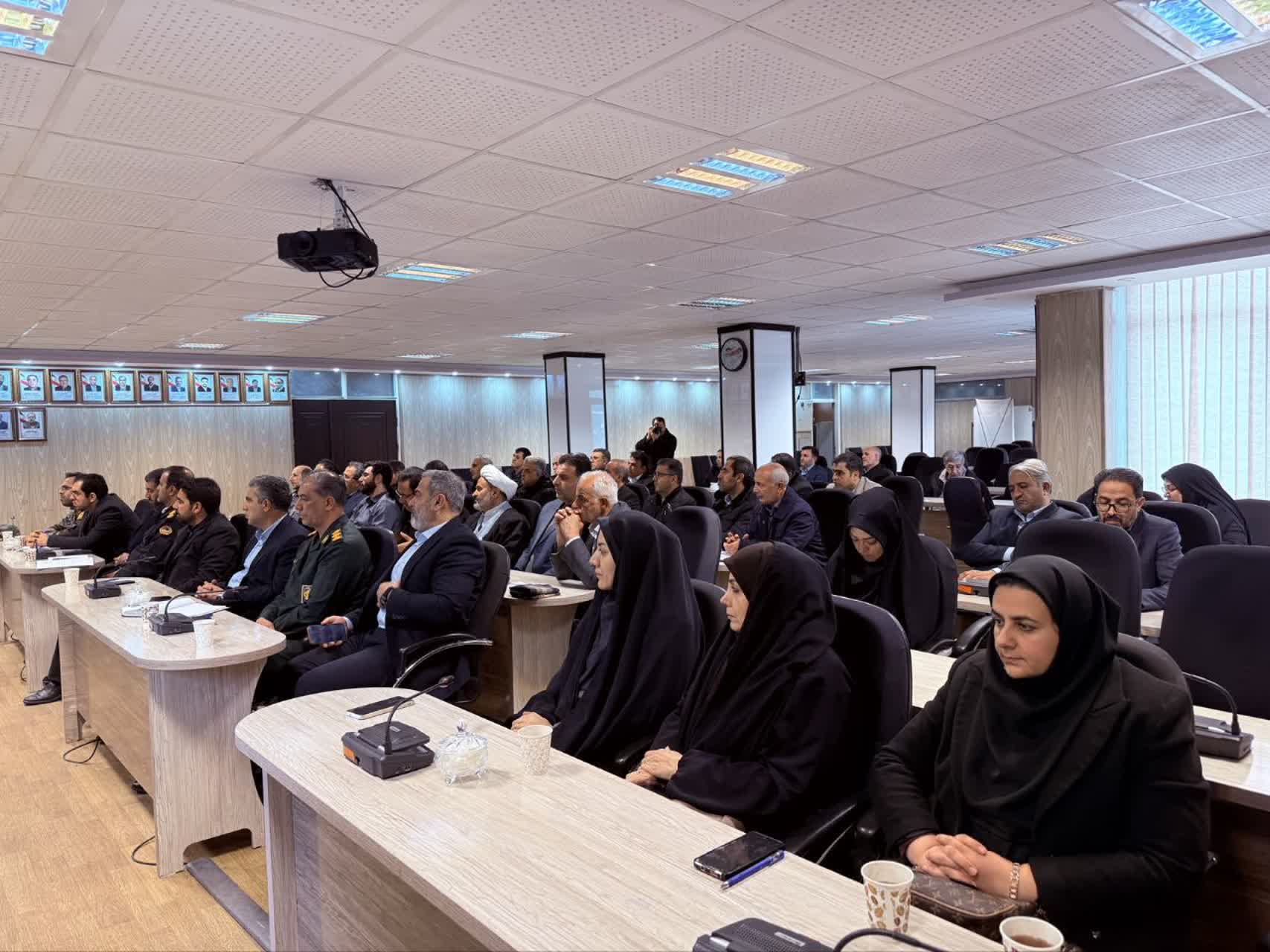 برنامه‌ریزی برای برگزاری باشکوه چهل و هفتمین سالگرد پیروزی انقلاب اسلامی در سلماس/ تأکید فرماندار بر حضور میدانی مسئولان و جلب رضایت مردم