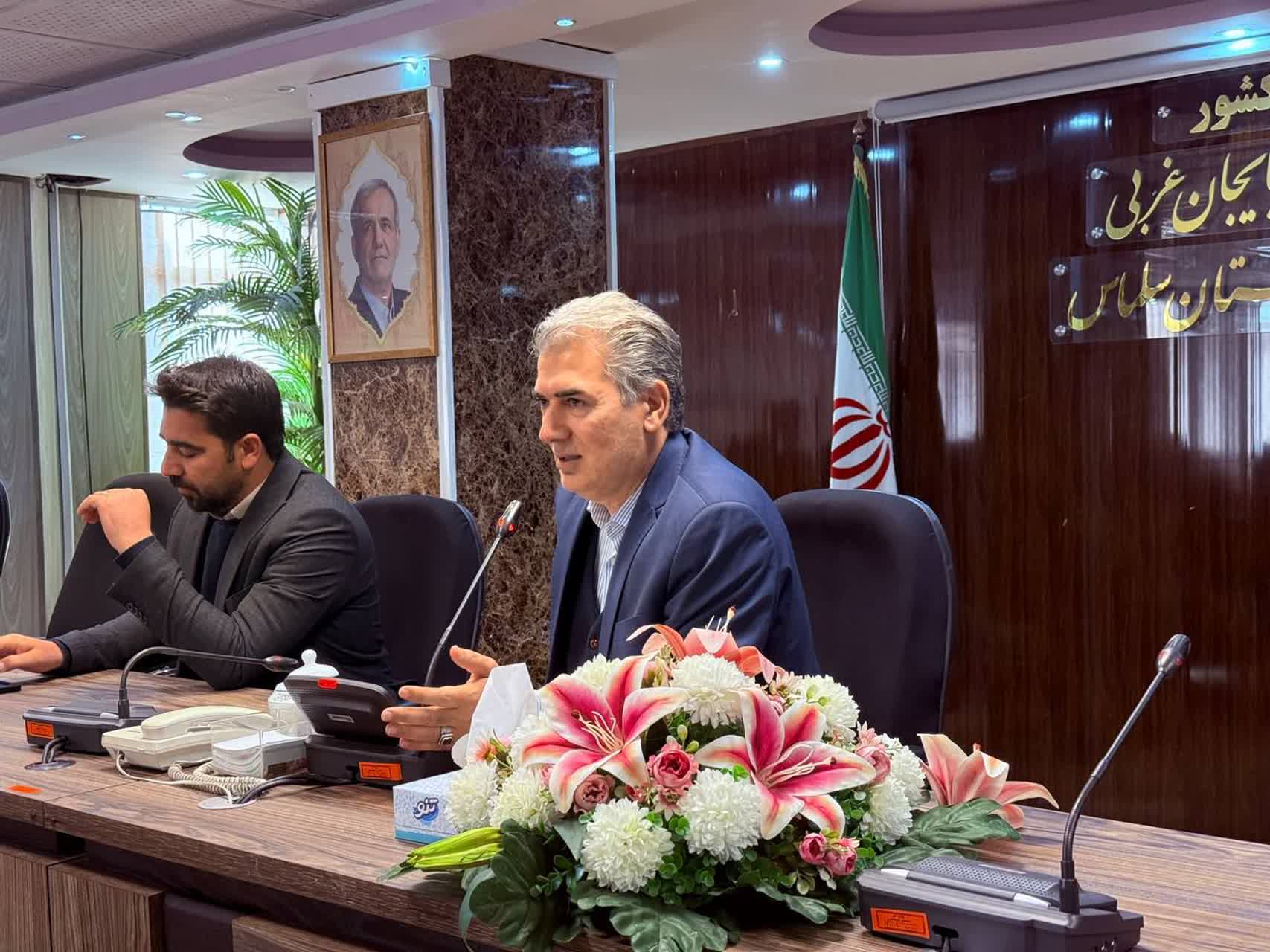 حضور فرماندار سلماس در همایش توجیهی دهیاران