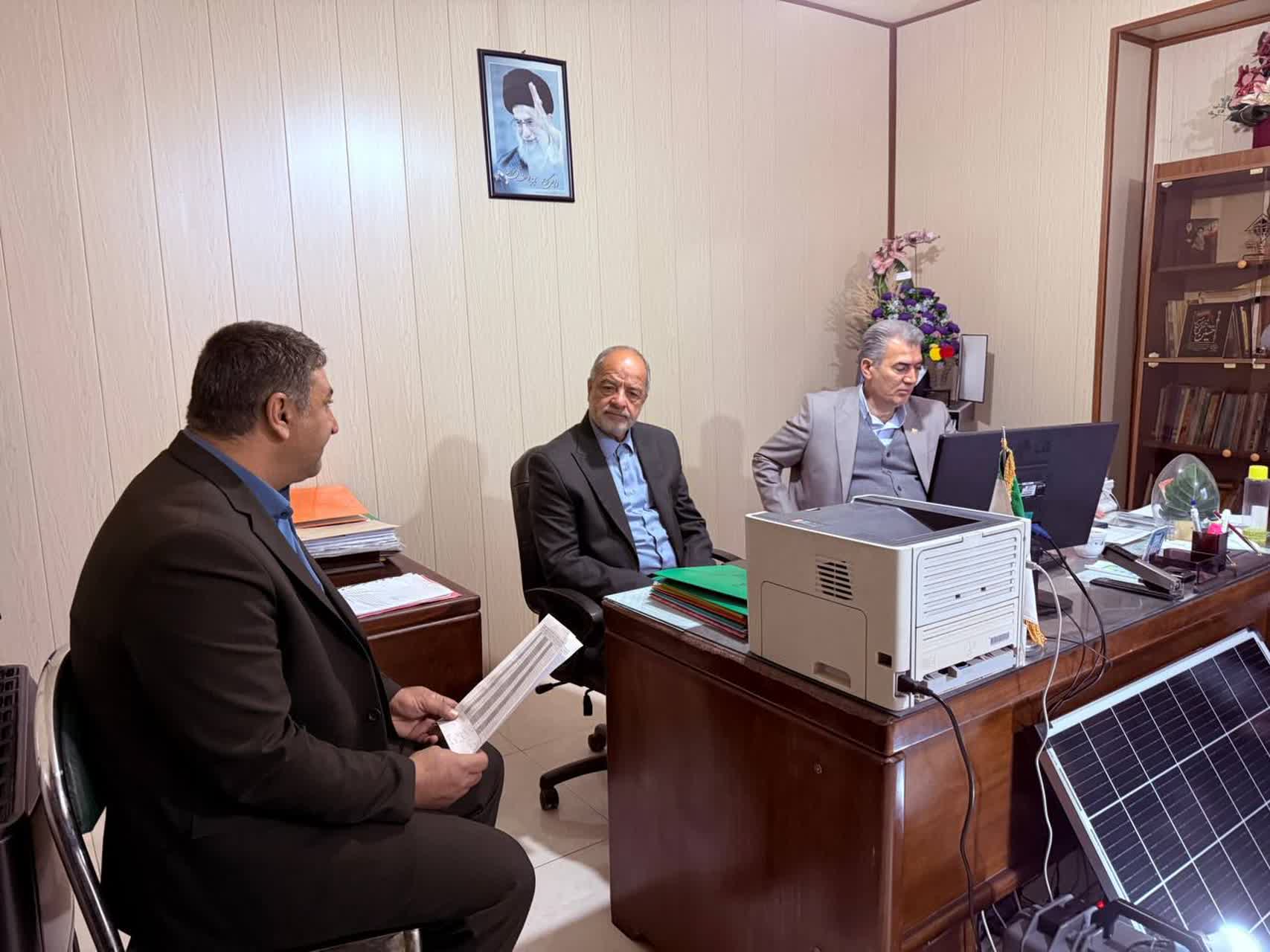 آیین تحویل و توزیع 30 دستگاه پنل خورشیدی امروز با حضور فرماندار شهرستان سلماس، نماینده مردم سلماس در مجلس شورای اسلامی و جمعی از مسئولان محلی برگزار شد