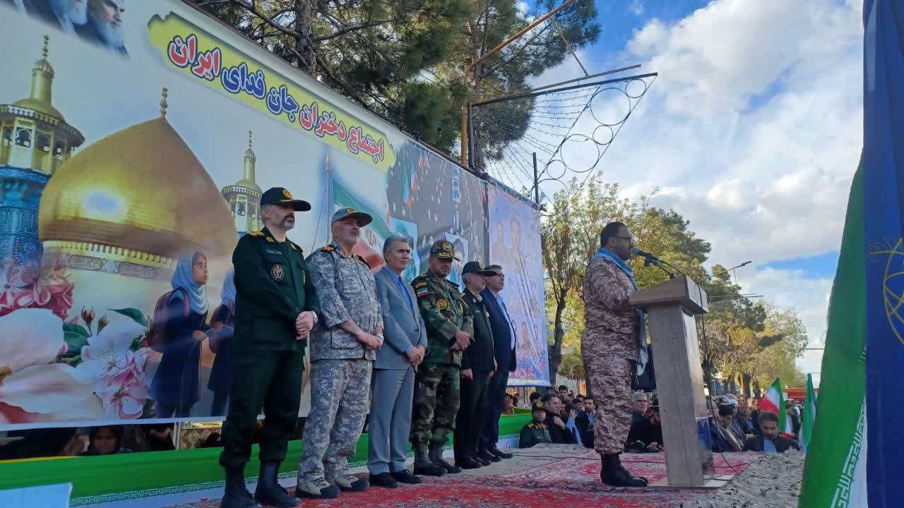 طنین اقتدار «دختران ایران» در سلماس؛ بیعت حماسی بانوان سلحشور با آرمان‌های نظام و رهبری ‌