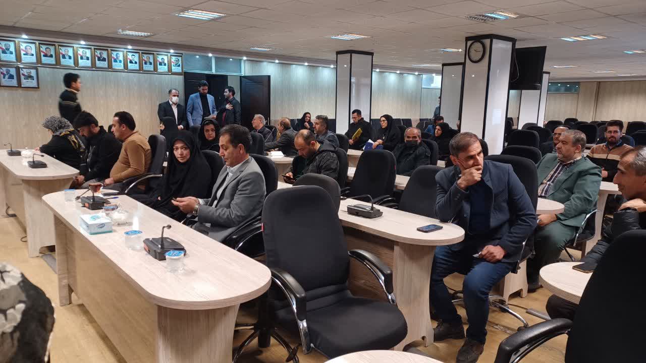 ✳️ برگزاری نشست ملاقات مردمی فرماندار سلماس با حضور 200 شهروند