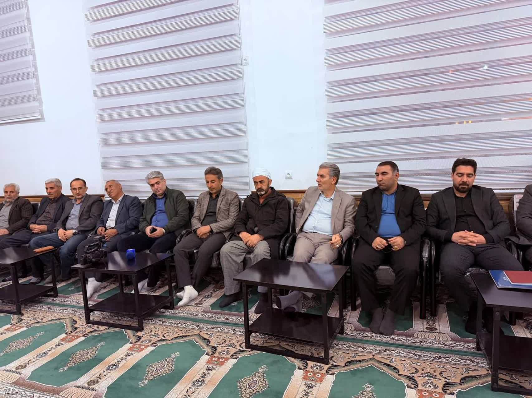 حضور فرماندار و دادستان عمومی و انقلاب سلماس در برنامه  «هر شب یک مسجد»