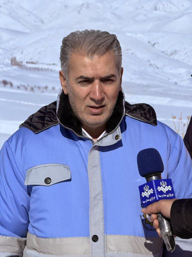 بازدید فرماندار سلماس از عملیات بازگشایی راه‌های برف‌گیر بخش کوهسار ‌