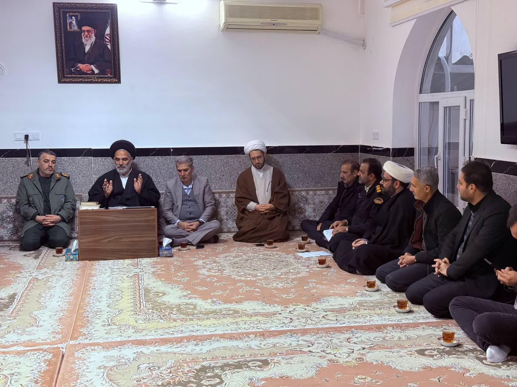 جلسه هماهنگی مراسم معنوی اعتکاف شهرستان سلماس با حضور فرماندار شهرستان و اعضای ستاد برگزاری برگزار شد. این جلسه در دفتر امام جمعه شهرستان تشکیل و ابعاد اجرایی و فرهنگی اعتکاف مورد بررسی قرار گرفت.