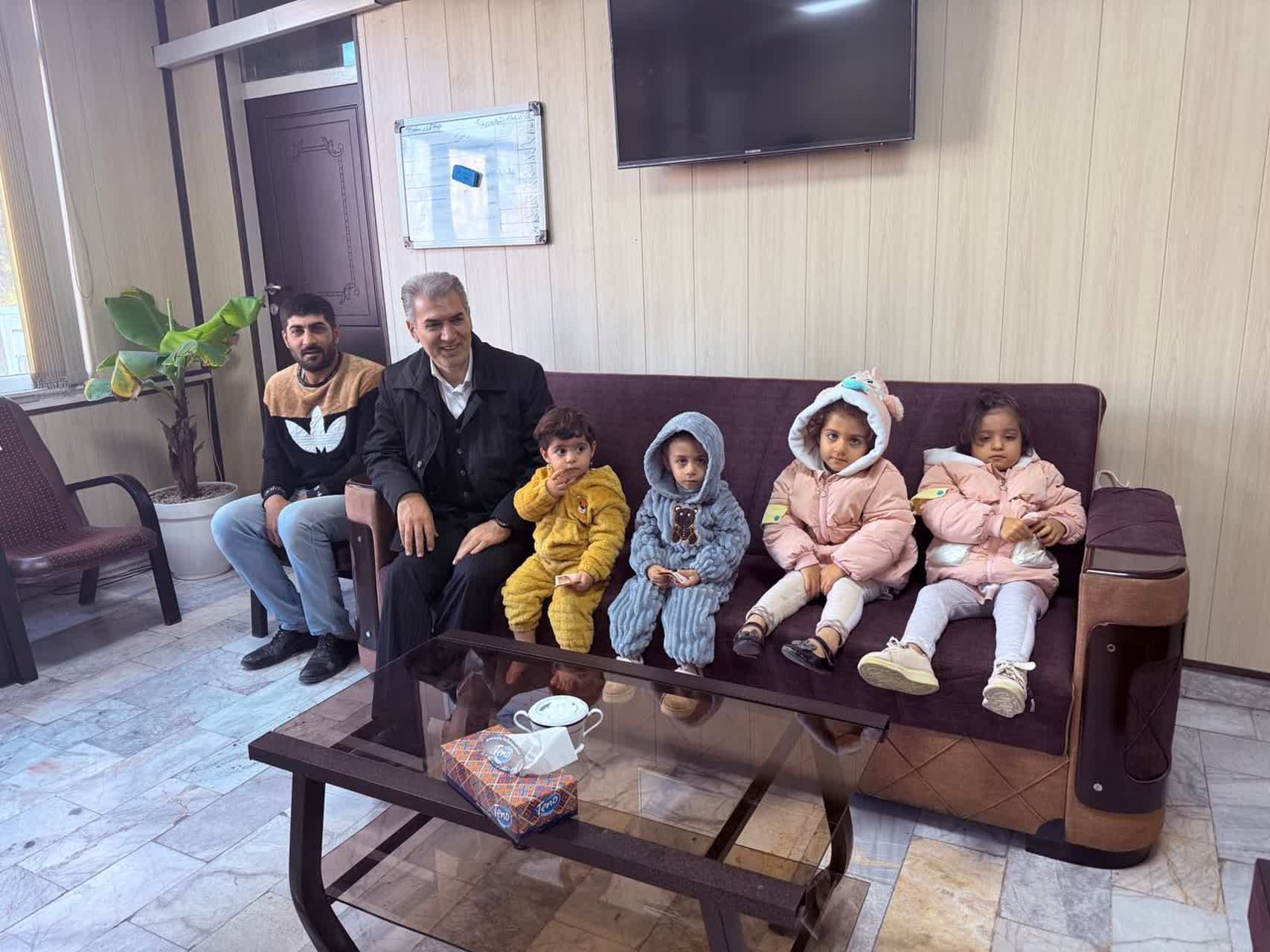 ✳️ دیدار فرماندار شهرستان سلماس با خانواده چهارقلوها