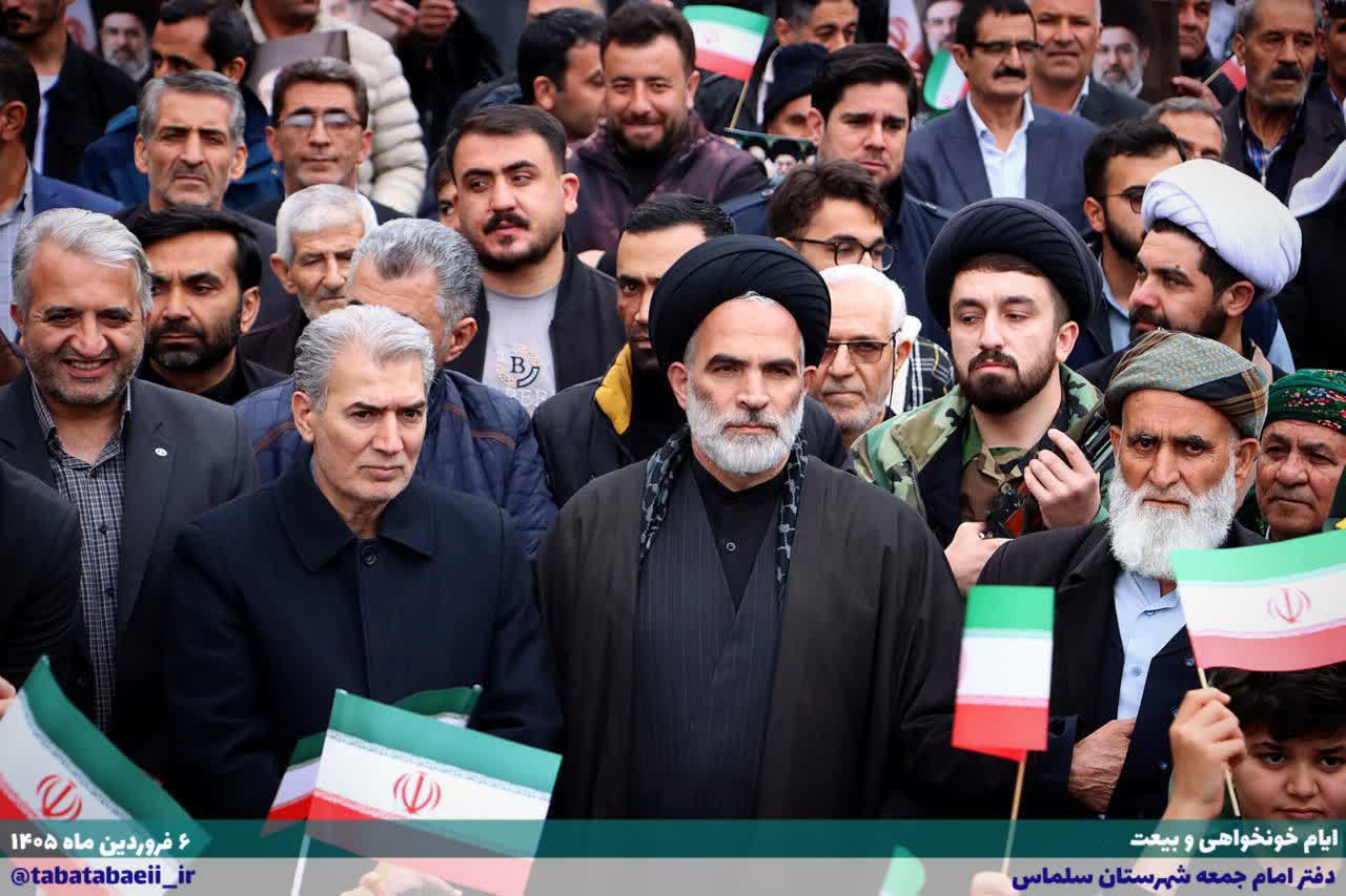 ♦️اجتماع مردم ولایی کوی وحدت و بخش کوهسار سلماس در راستای قیام خونخواهی رهبر شهید و بیعت با رهبر معظم انقلاب حضرت آیت الله سید مجتبی خامنه ای (مدظله العالی)  🗓| پنجشنبه 6 فروردین 1405 🔹️| شهرستان سل