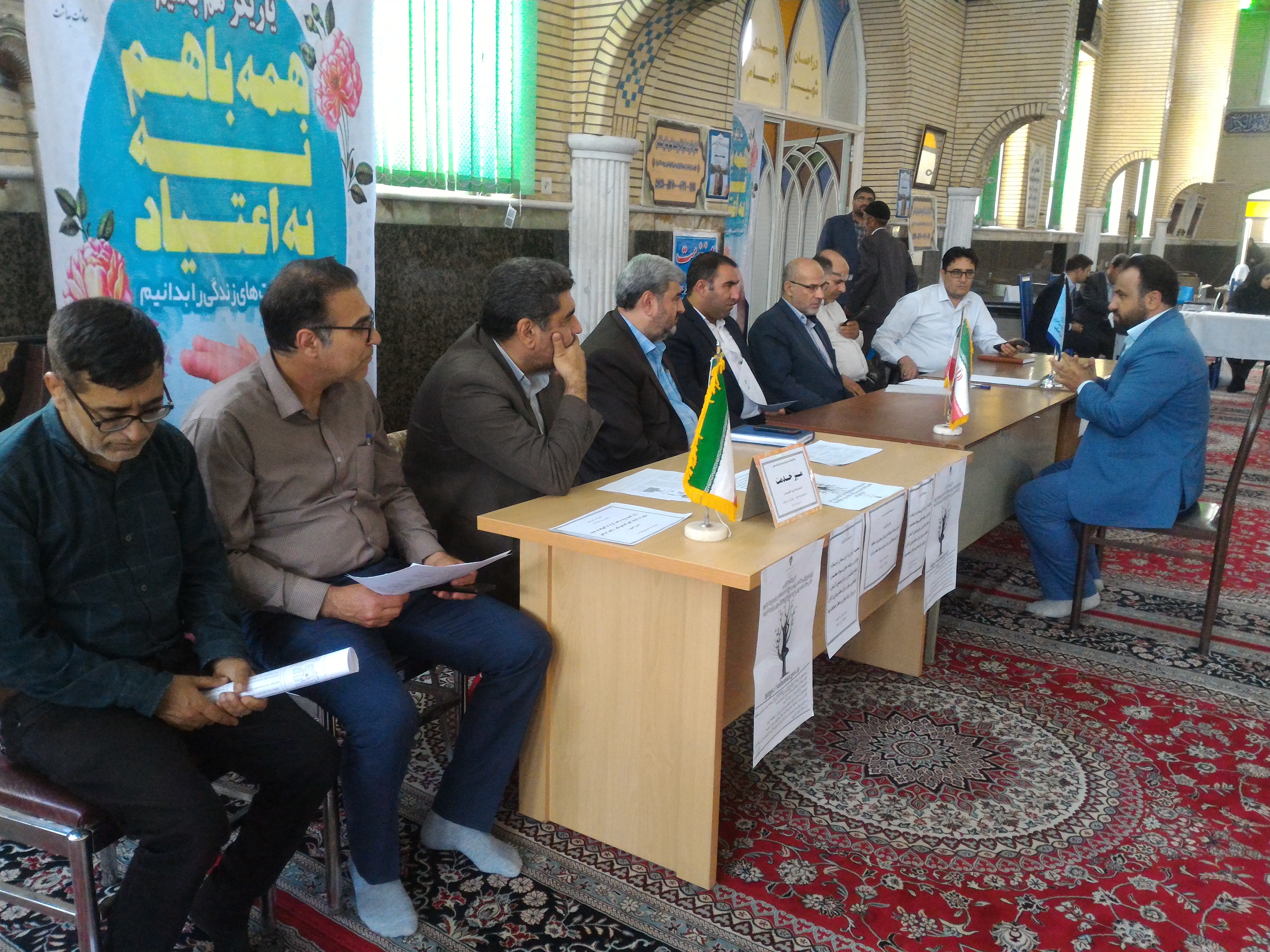 حضور فرماندار در نماز جمعه مورخ 1402.4.2