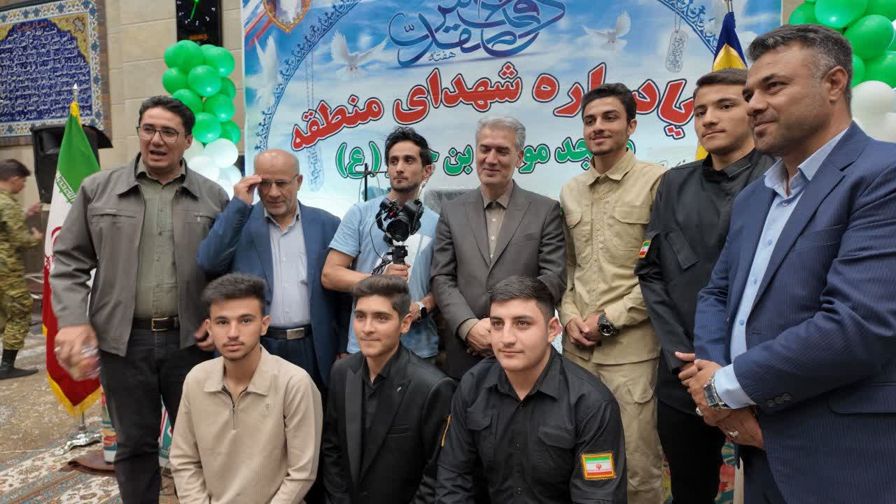 گرامیداشت شهدای انقلاب و مقاومت در سلماس همزمان با هفته دفاع مقدس