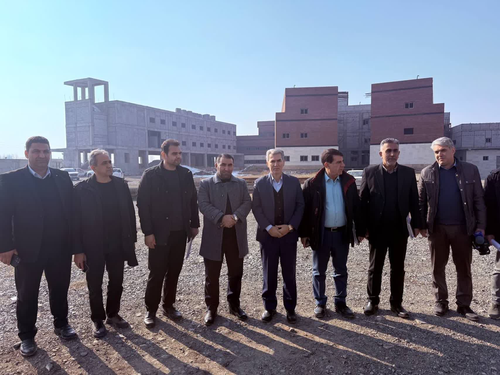 در جریان بازدید معاون وزیر راه و شهرسازی و رئیس سازمان مجری طرحهای ملی، فرماندار شهرستان سلماس، نماینده مردم شریف سلماس در مجلس شورای اسلامی، دادستان و جمعی از رؤسای ادارات، روند اجرای پروژه در حال ا