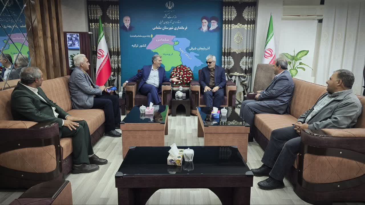 دیدار نماینده شورای مشاورین وزرا در امور ایثارگران با فرماندار سلماس