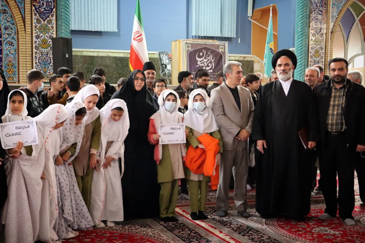 💠  فرماندار  و امام جمعه با نوجوانان و دانش‌آموزان