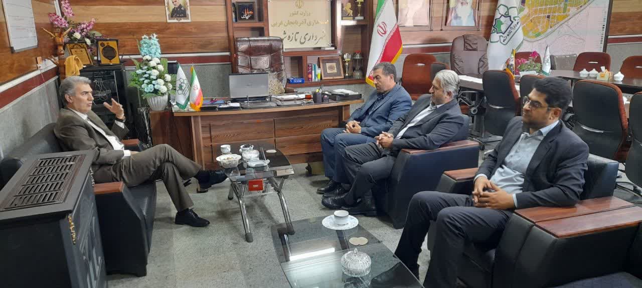 بازدید فرماندار سلماس از شهرداری تازه شهر