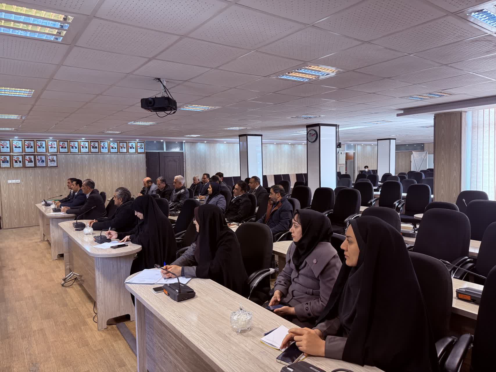 جلسه ستاد بازآفرینی پایدار شهری در سلماس برگزار شد