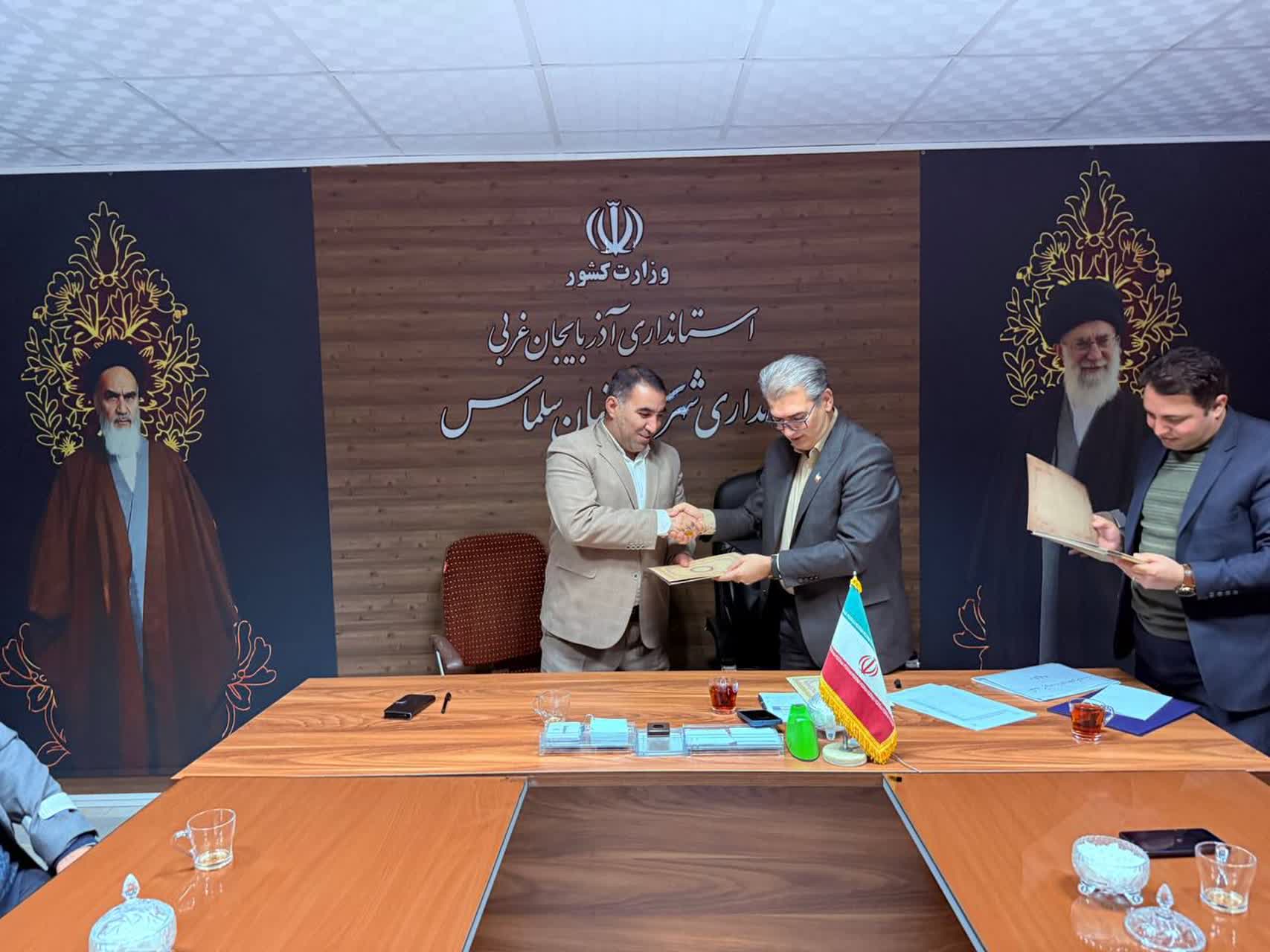 جلسه هیئت اجرایی انتخابات شوراهای اسلامی شهر و روستا به ریاست علائی، فرماندار و رئیس حوزه انتخابیه شهرستان سلماس برگزار شد.