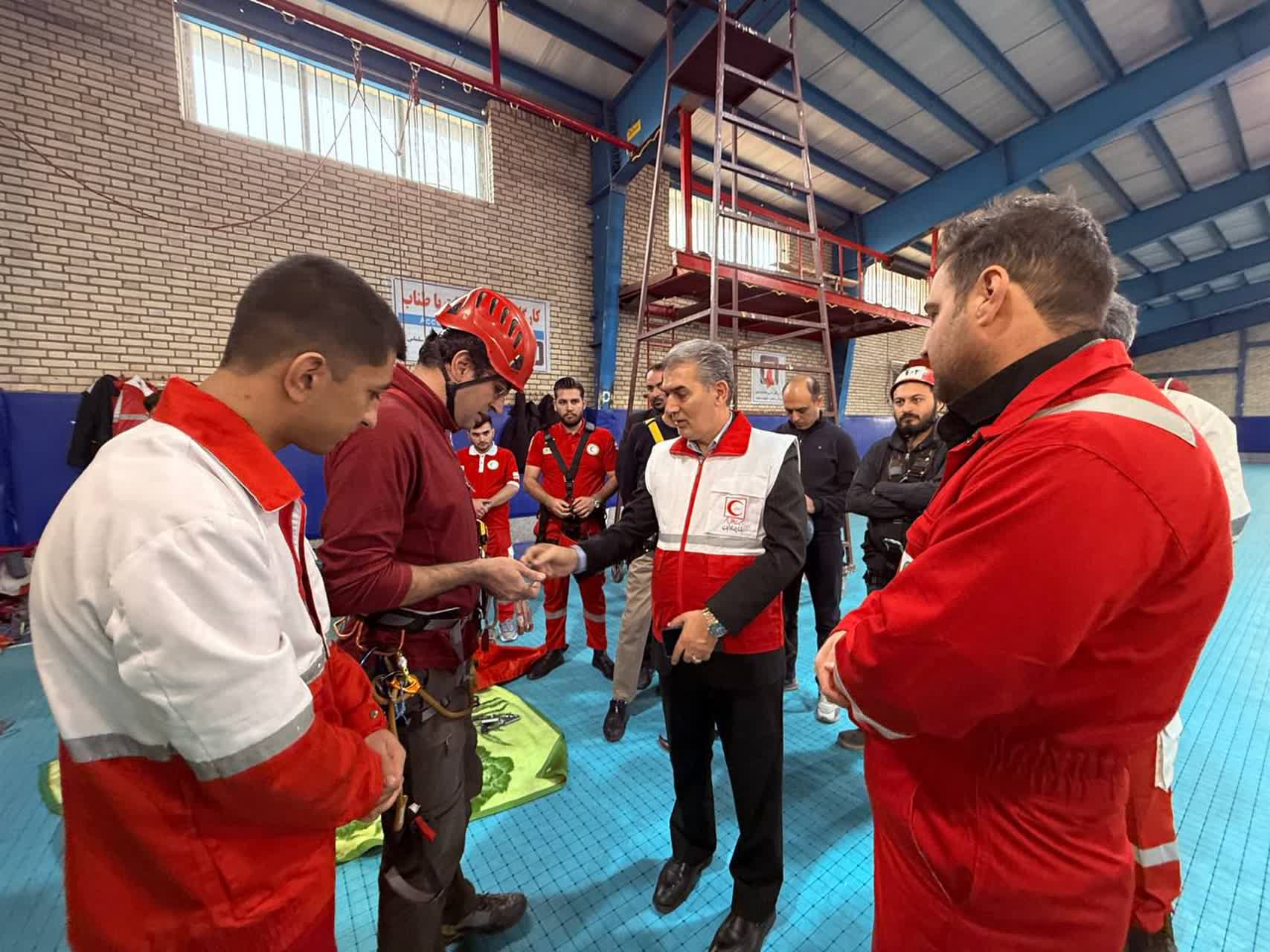 بازدید فرماندار شهرستان سلماس از کارگاه تخصصی نجات با طناب