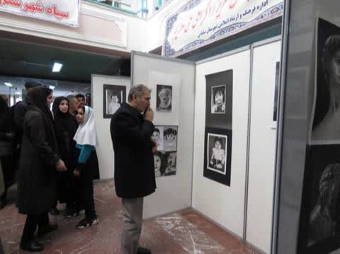 افتتاح نهمین نمایشگاه گروهی طراحی و نقاشی در سلماس